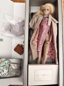 Integrity Dolls Fashion Royalty Dressed Doll in Box w/stand and accessories +COA - Picture 1 of 8