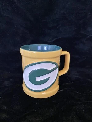 Taza de café esculpida 3D de fútbol americano Green Bay Packers NFL - cerámica Foto 1 de 3