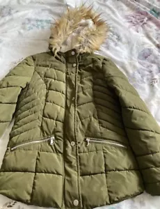 Khaki puffer coat with faux fur trim to hood Primark 11-12 years - Picture 1 of 3