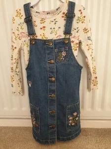 Girls Denim embroidered Debenhams pinafore mantarey Dress with under top Aged 7 - Picture 1 of 3