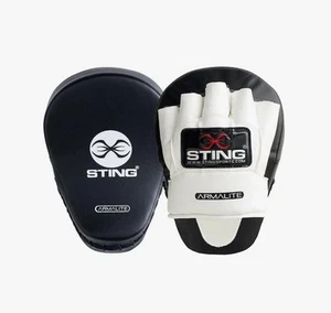 AS NEW Sting Armalite SAS Focus Mitt Gym Exercise Equipment - Picture 1 of 4