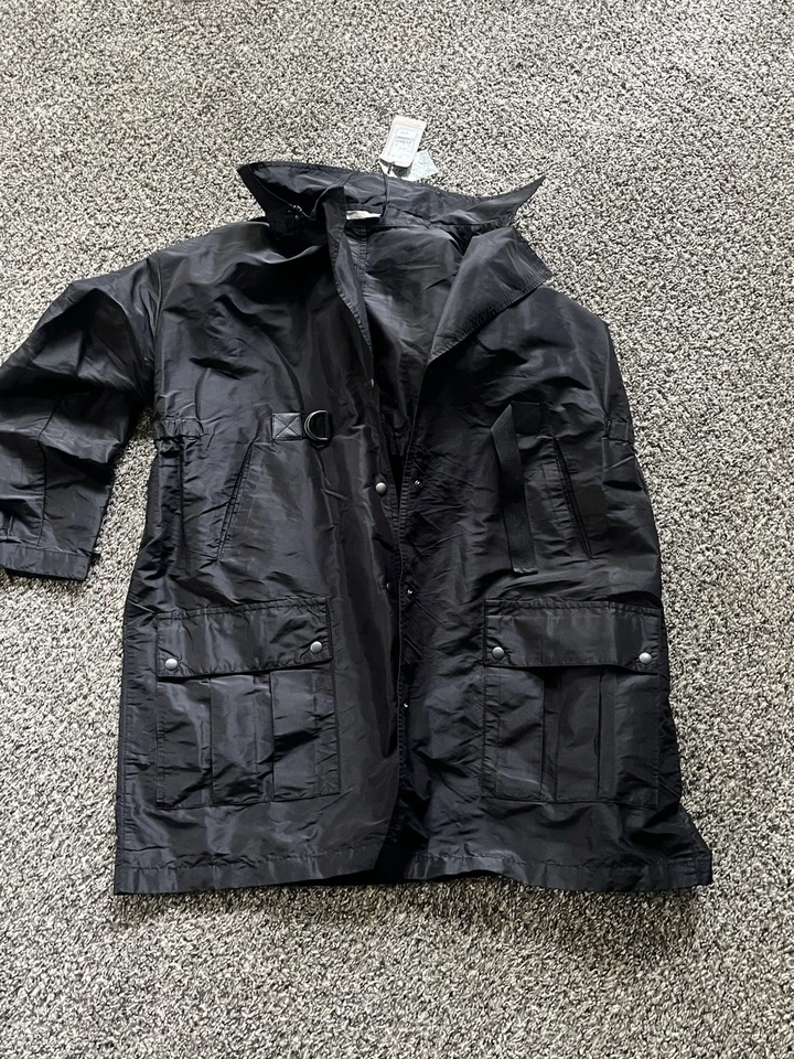 Gabardina Bottega Veneta de seda con bolsillo con paneles Foto 1 de 4