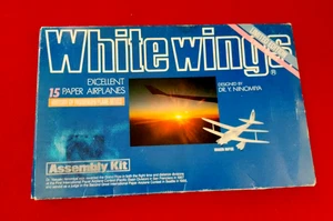WHITEWINGS Passagierflugzeug Serie 15 PAPIERFLUGZEUGE Dr Ninomiya BAUSATZ - Bild 1 von 12
