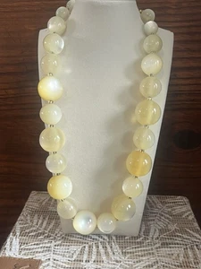 Joan Rivers Large Beaded Gold Tone Necklace In Varying Shades Yellow Gold Amber - Picture 1 of 7