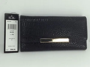 Schwarze dreifach faltbare Damen-Geldbörse der Marke BCBG PARIS mit Schuppen – UVP 58 $ - Bild 1 von 11