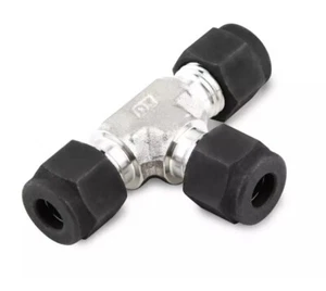 1/4" Tube OD 316ss Tee Fitting DK-LOK DTZ-4-S - Picture 1 of 2