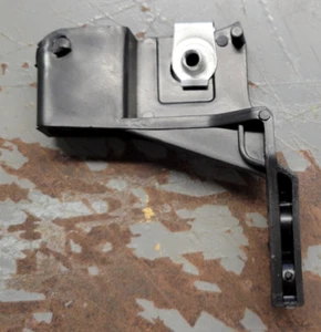 NEW Replacement 13-16 Ford Fusion Left Driver Side Headlamp Bracket FO2508106 - Picture 1 of 3