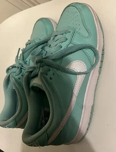 Nike Dunk Low Emerald Rise - (DH9765-302) 5.5 - Picture 1 of 16