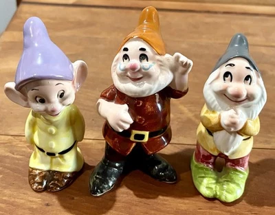 3 Snow White Dwarfs VTG Walt Disney Productions Ceramic Doc Bashful Dopey Japan - Image 1 of 4
