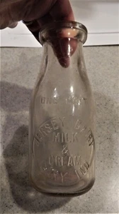 Jersey Dairy Milk & Cream Gary, IND IN  Embossed Pint Milk Bottle Circa 1920 - Picture 1 of 2