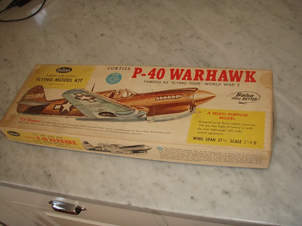 vintage Guillow's Curtiss p-40 WARHAWK scale Flying Tiger Model kit PLANE 405 - Image 1 of 4