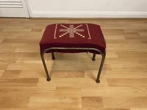 Stunning Vintage Footstool Foot Rest Stool With Iron Base & Embroidered Design - Picture 1 of 15
