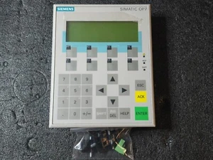 Panel de operador Siemens Simatic 6AV3 607-1JC20-0AX1 OP7 NUEVO - Imagen 1 de 2