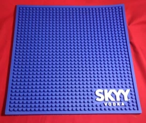 Skyy Vodka Heavy Duty Blue Rubber Bar / Waitress Station Spill Mat - New! - Imagen 1 de 6