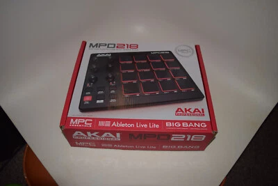 Akai Professional MPD218 USB MIDI controller 16 Pad - Image 1 of 4