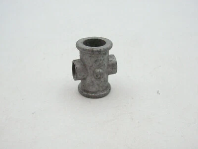 Lionel 79 Highway Crossing Signal part: Center Coupling, NOS, Silver, EXC - Image 1 of 4