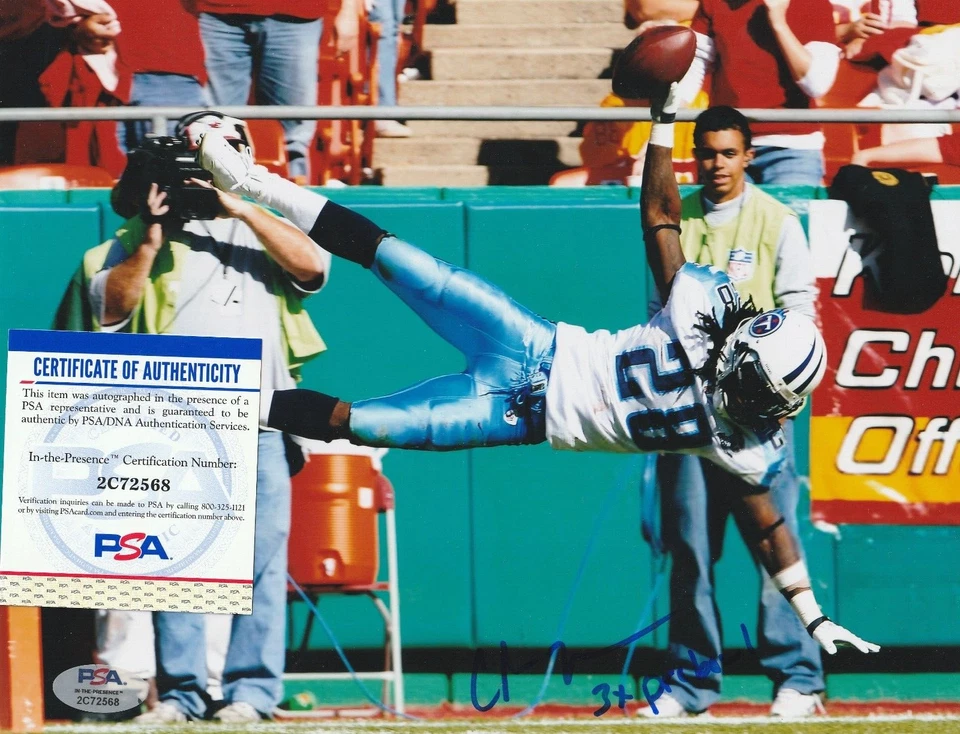 CHRIS JOHNSON TENNESSEE TITANS PSA AUTHENTICATED  ACTION SIGNED 8x10 - Image 1 of 1