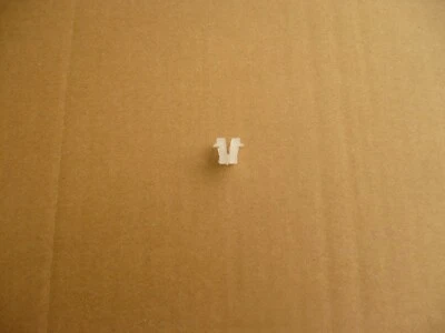 Adapter Clip für LWR Scheinwerfer für Fiat 126 127 128 Seat Yugo auch universal - Bild 1 von 4