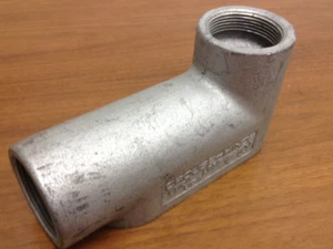 Crouse-Hinds - 1-1/2" Conduit Body - UNUSED - Picture 1 of 3