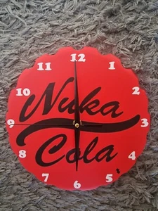 Fallout Nuka Cola Bottle Cap 10 inch Clock wall clock - Picture 1 of 2