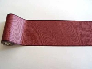3 Rollen selbstklebende Bordüren Borders je 5mx12,5cm Mesh Texture rot 30671 (3) - Bild 1 von 3