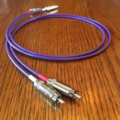 Cables de interconexión estéreo BELDEN de 2’ con conectores Neutrik Rean RCA Foto 1 de 4