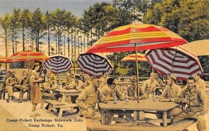 #K1521 CAMP PICKETT, VA. POSTKARTE, BÜRGERSTEIG CAFE - Bild 1 von 2
