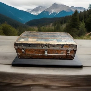 Empire Circa 1880 Crouch & Fitzgerald Antique Traveling Trunk chest New York - Picture 1 of 12
