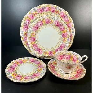 Royal Albert Serena 5 pc Place Setting - Picture 1 of 6
