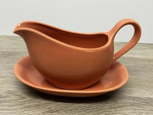 1950s MCM Mervyns Japan Peach Gravy Boat Underplate Ceramic Vintage - Picture 1 of 4