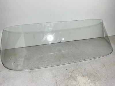 Mercedes Benz W110 1963 parabrisas trasero de vidrio ventana Fintail W 110 Foto 1 de 4