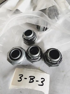 Lot of 33- Thomas and Betts H075-TB 3/4" Conduit Hub - Picture 1 of 2