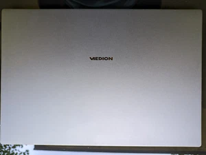 Medion Akoya S14409 14'' FHD Display i5 1TB PCIe SSD 16GB RAM Windows 11 Pro - Picture 1 of 13