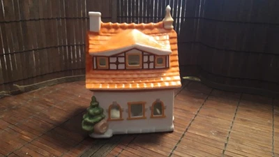 Hutschenreuther Lichterhaus Wohnhaus - Porzellan Figur Haus Weihnachten - Bild 1 von 4