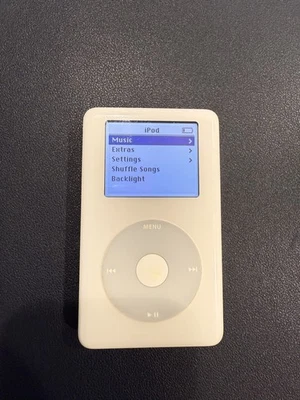 Apple iPod Classic 4th Generation 20GB  - Image 1 of 4