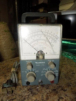 Voltímetro de válvula Heathkit modelo V-7AU solamente (sin sondas) Foto 1 de 4