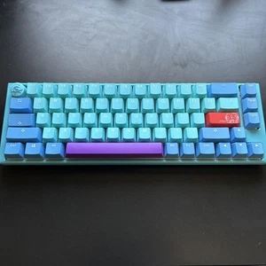 Ducky One 3 SF Frozen Llama Gaming Keyboard Blue Used Tested - Picture 1 of 5