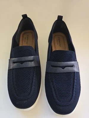 Women's St John' Bay Navy Loafers. Size 8.5 Med , In Orginal Box - Image 1 of 4