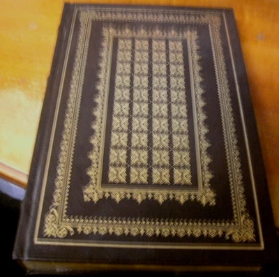 Plutarch - Selected Lives -Dryden Translation - Hardcover- 1982-Gilt Edged Pages Foto 1 de 4