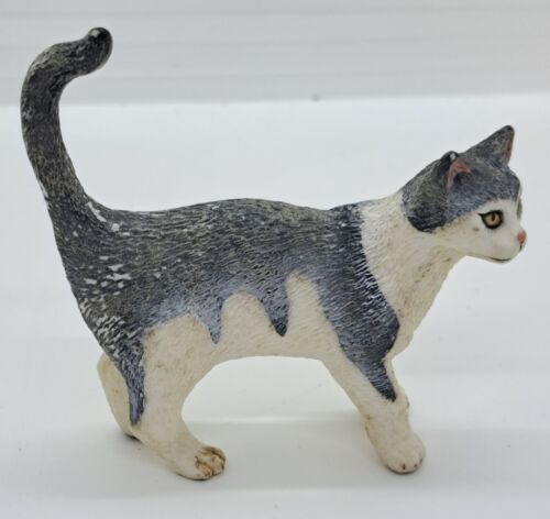 Schleich Grey And White Cat Domestic 13638 Figure Kitty Retired Toy Figurine