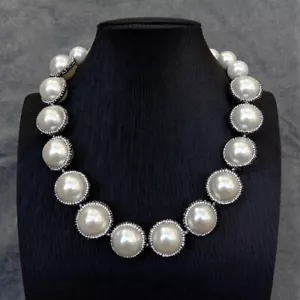 Collar Grande Destacado Mujer Joyería con Pavimento de Cristal Negro Caparazón del Mar - Imagen 1 de 6