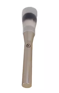 Sonia Kashuk ESSENTIAL COLLECTION POINT BLUSH BRUSH No. 173 Clip-On Cover - Picture 1 of 24