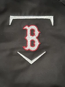 Boston Red Sox ZipUp Jacket Womens M Black Under Armour Thumbholes Baseball - Picture 1 of 14