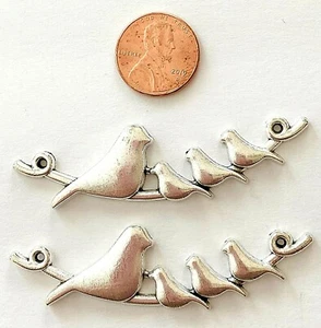 2 VOGEL AUF AST VERBINDER ANHÄNGER - VOGEL & FAMILIE - SILBERLEGIERUNG - 2,5" MAL 0,75" - Bild 1 von 2