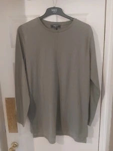 Forever 21 Men's Long Sleeved Tshirt Long Body Army Green Size L (NWOT) - Picture 1 of 6