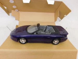 NUEVO AMT ESCALA 1/25 1997 PONTIAC FIREBIRD MODELO PROMOCIONAL PÚRPURA ERTL - Imagen 1 de 6