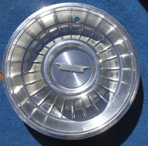1962 Cadillac Deville Fleetwood Eldorado 15" Hubcap 1 only OEM Original GM - Picture 1 of 9