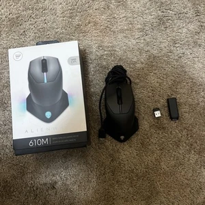 Alienware Wired/Wireless Gaming Mouse - AW610M - Dark Side Of The Moon - Photo 1/8