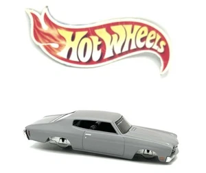 Loose Hot Wheels Premium '70 Chevrolet Chevelle SS (gray) - DONOR BODY-NO WHEELS - Picture 1 of 3