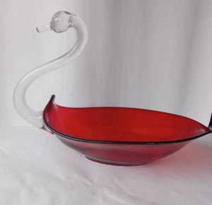 Vintage Duncan Miller Art Glass Ruby Red Swan Candy/Nut Dish - Picture 1 of 6